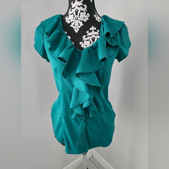 Banana Republic Ruffled Blouse size XS - Picture 2 of 8